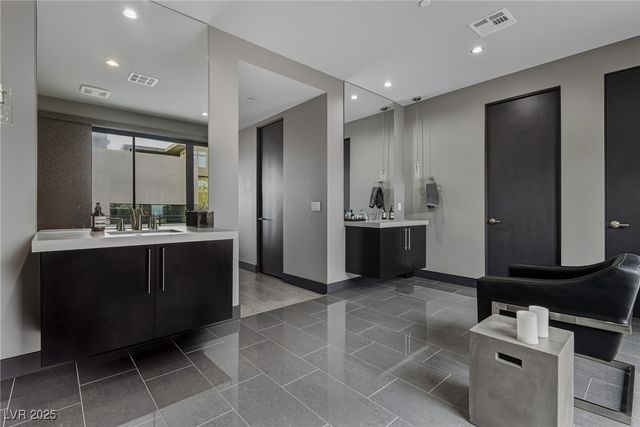 2260 Sunrise Ridge Court, Henderson, NV 89052