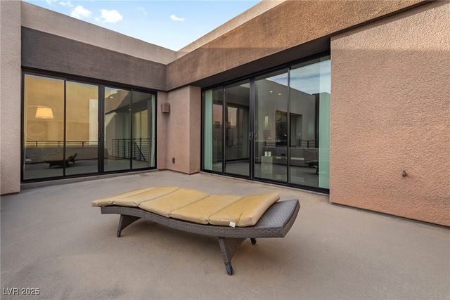 2260 Sunrise Ridge Court, Henderson, NV 89052