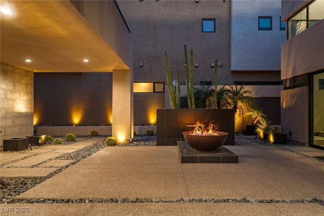 2260 Sunrise Ridge Court, Henderson, NV 89052