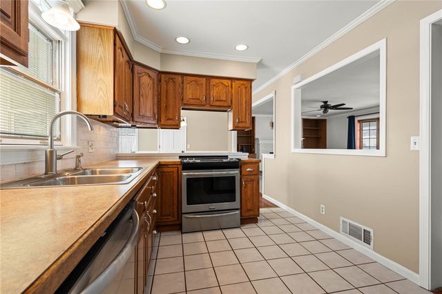 54 Alys Drive East, Cheektowaga, NY 14043