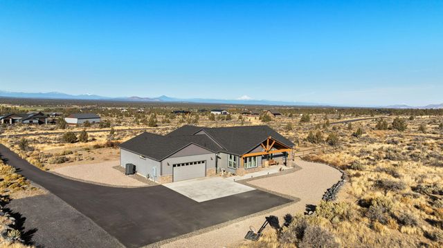 16384 SW Grandview Road, Powell Butte, OR 97753