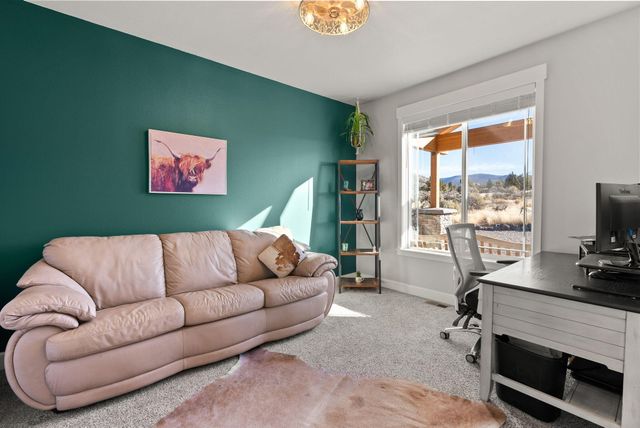 16384 SW Grandview Road, Powell Butte, OR 97753