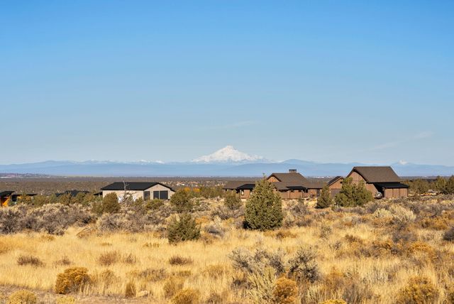 16384 SW Grandview Road, Powell Butte, OR 97753