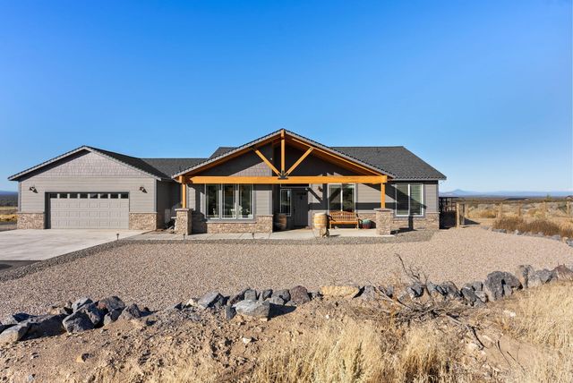 16384 SW Grandview Road, Powell Butte, OR 97753