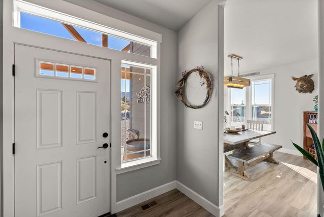 16384 SW Grandview Road, Powell Butte, OR 97753