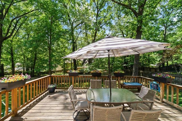 2137 WOODSIDE DR, Germantown, TN 38138