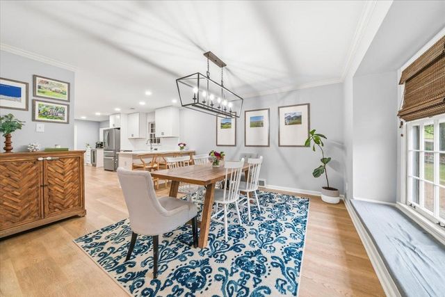 2137 WOODSIDE DR, Germantown, TN 38138