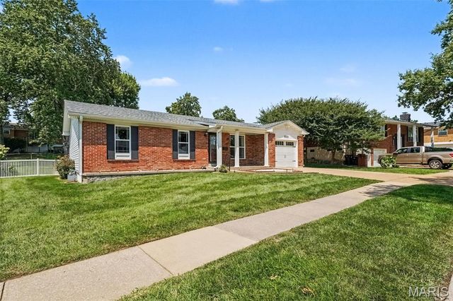 5333 Victron Drive, St Louis, MO 63129