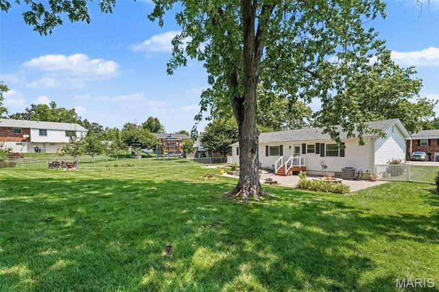 5333 Victron Drive, St Louis, MO 63129