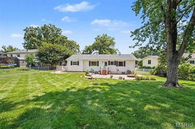 5333 Victron Drive, St Louis, MO 63129