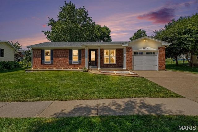 5333 Victron Drive, St Louis, MO 63129