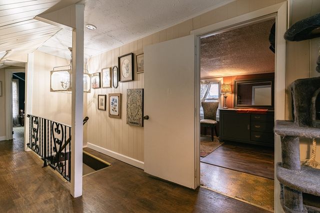 2 Natural History Dr., Worcester, MA 01605