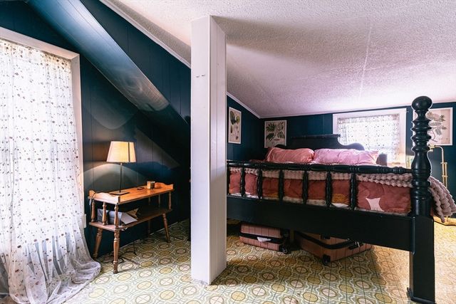 2 Natural History Dr., Worcester, MA 01605