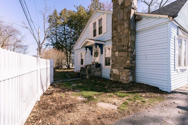 2 Natural History Dr., Worcester, MA 01605