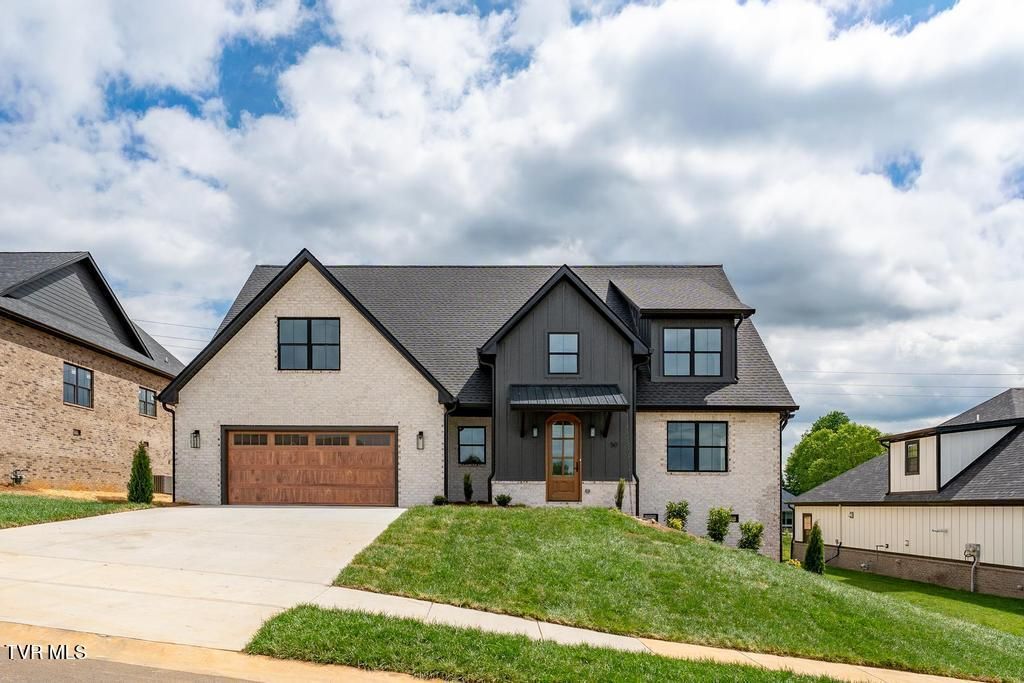 50 Glaze Farm Way, Johnson City, TN 37601