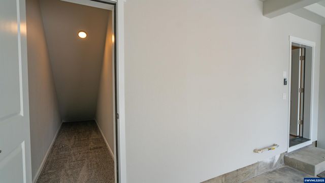 24 & 26 Sand Ridge Ct, Lebanon, OR 97355