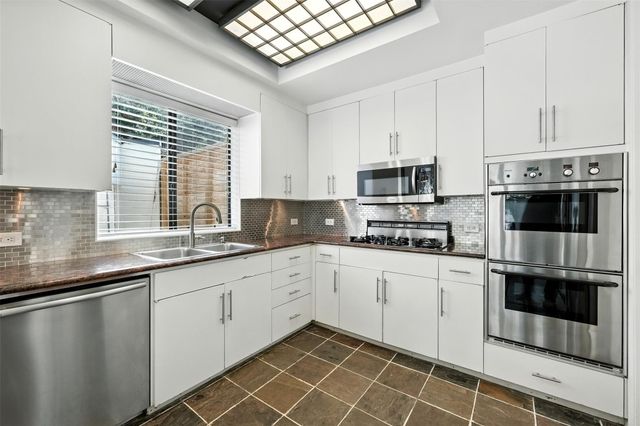 2019 Mcclendon Street, Houston, TX 77030