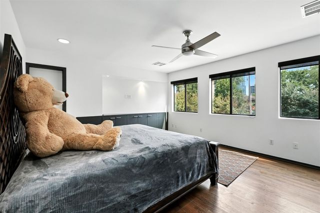 2019 Mcclendon Street, Houston, TX 77030