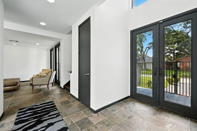 2019 Mcclendon Street, Houston, TX 77030