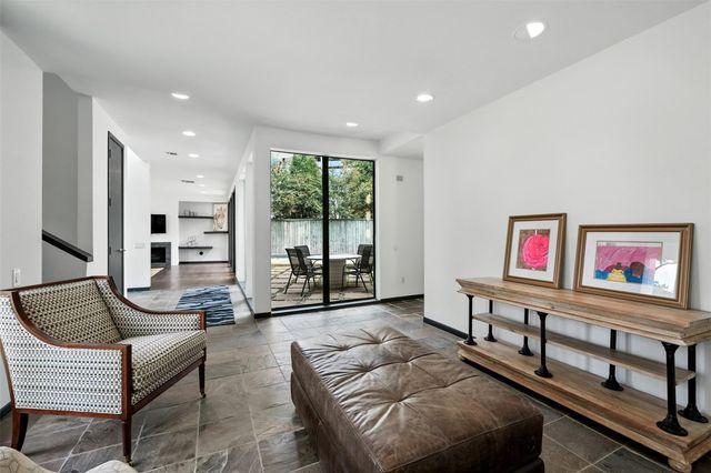 2019 Mcclendon Street, Houston, TX 77030