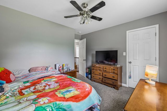 1480 Trainer Rd, Clarksville, TN 37042