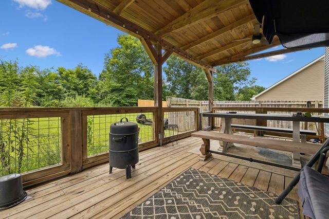 1480 Trainer Rd, Clarksville, TN 37042