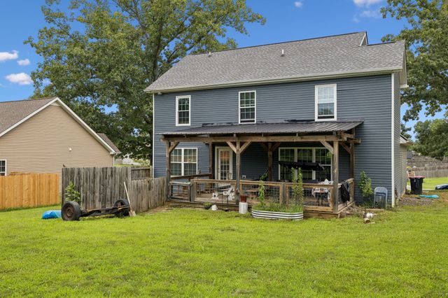 1480 Trainer Rd, Clarksville, TN 37042