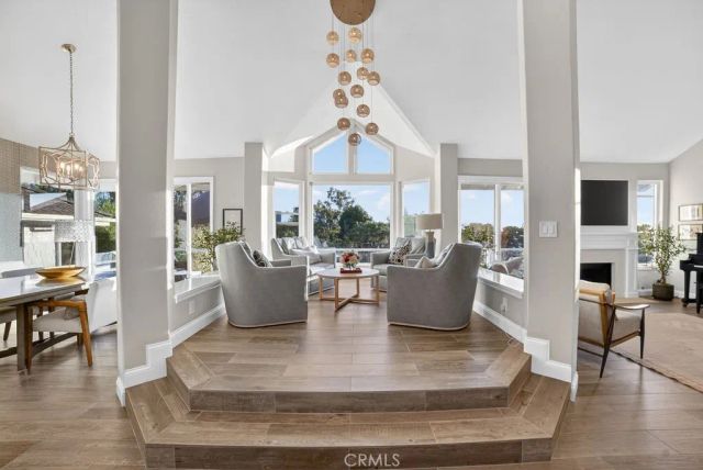 5 Northampton Court 103, Newport Beach, CA 92660