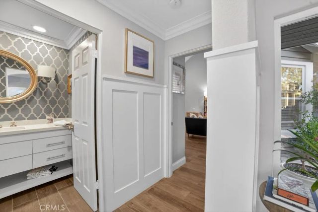 5 Northampton Court 103, Newport Beach, CA 92660