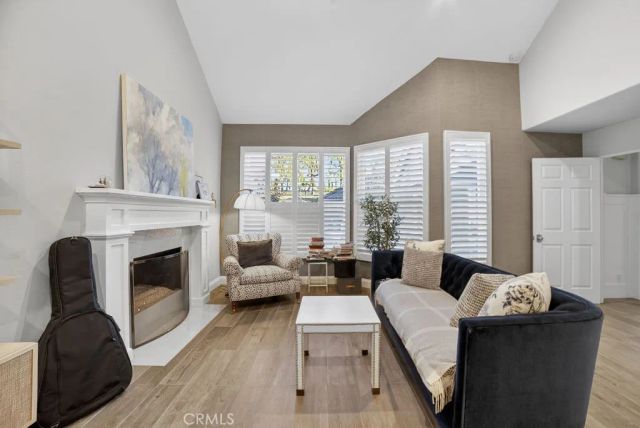 5 Northampton Court 103, Newport Beach, CA 92660