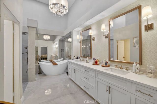 5 Northampton Court 103, Newport Beach, CA 92660