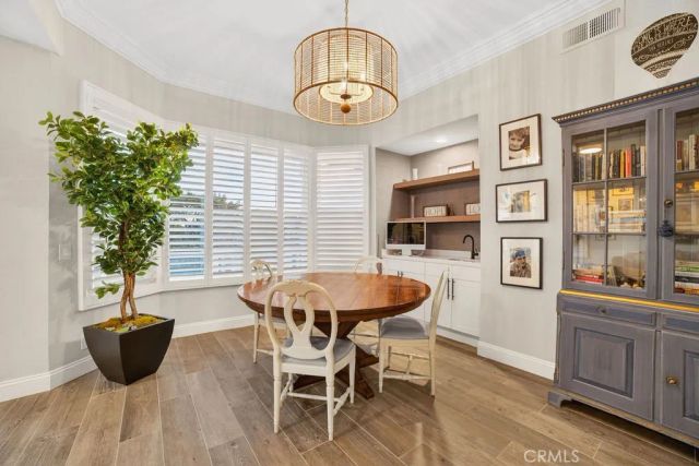 5 Northampton Court 103, Newport Beach, CA 92660