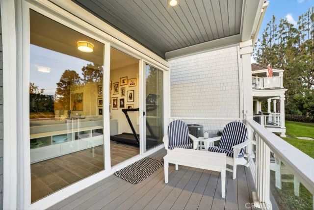 5 Northampton Court 103, Newport Beach, CA 92660