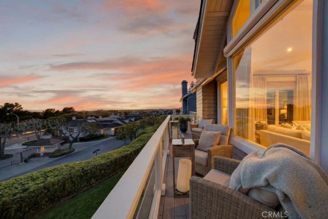 5 Northampton Court 103, Newport Beach, CA 92660