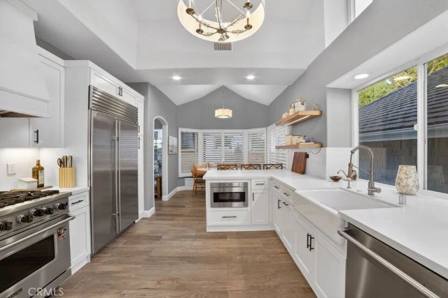 5 Northampton Court 103, Newport Beach, CA 92660