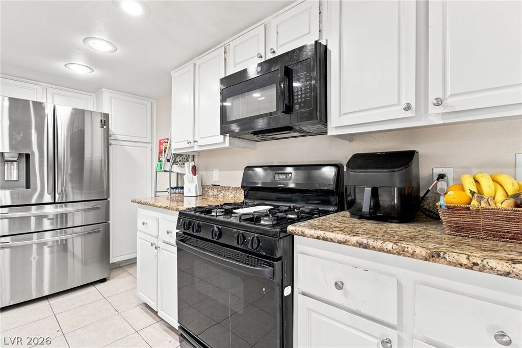 1907 East Viking Road, Las Vegas, NV 89169 — photo 5