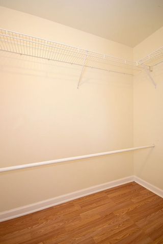 5351 N East River Road 203, Chicago, IL 60656