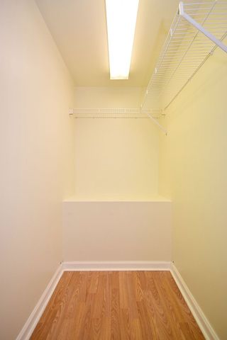 5351 N East River Road 203, Chicago, IL 60656