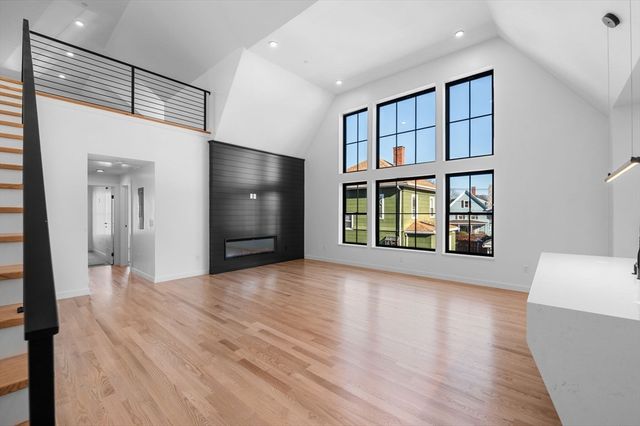 11 Boynton St. 201, Swampscott, MA 01907