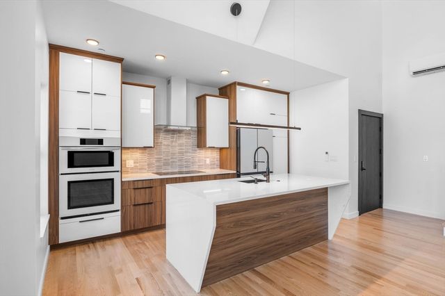 11 Boynton St. 201, Swampscott, MA 01907