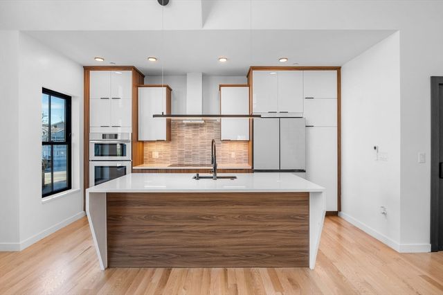 11 Boynton St. 201, Swampscott, MA 01907