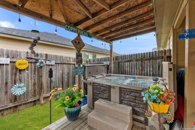 2610 LONESOME CREEK TRL, New Braunfels, TX 78130