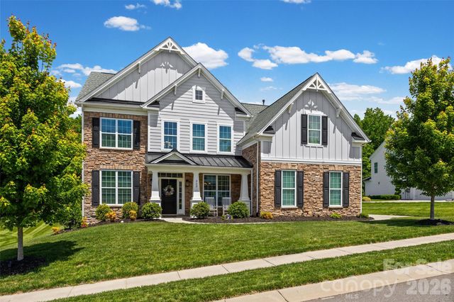 323 Forsythia Lane, Tega Cay, SC 29708