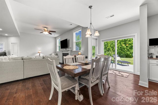 323 Forsythia Lane, Tega Cay, SC 29708