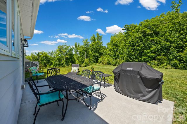 323 Forsythia Lane, Tega Cay, SC 29708