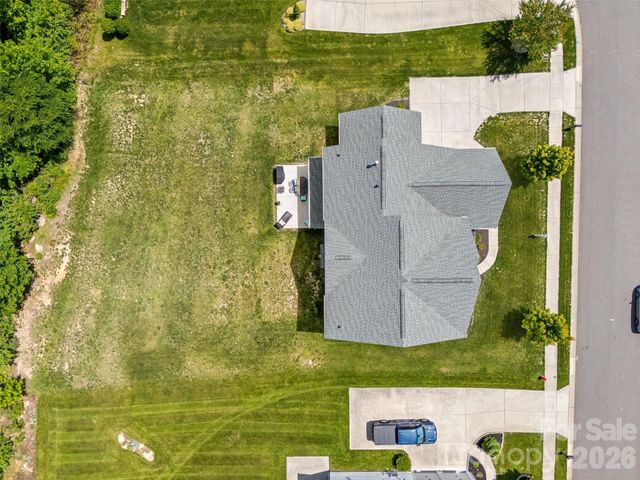 323 Forsythia Lane, Tega Cay, SC 29708