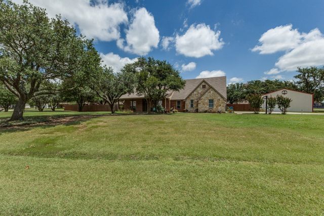 225 PEAR TREE Lane, Collinsville, TX 76233