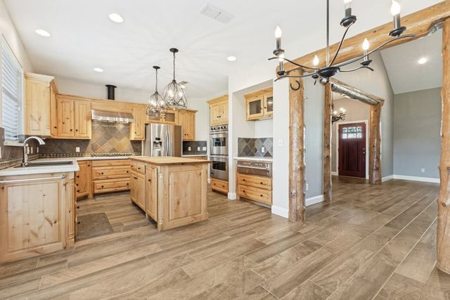 225 PEAR TREE Lane, Collinsville, TX 76233