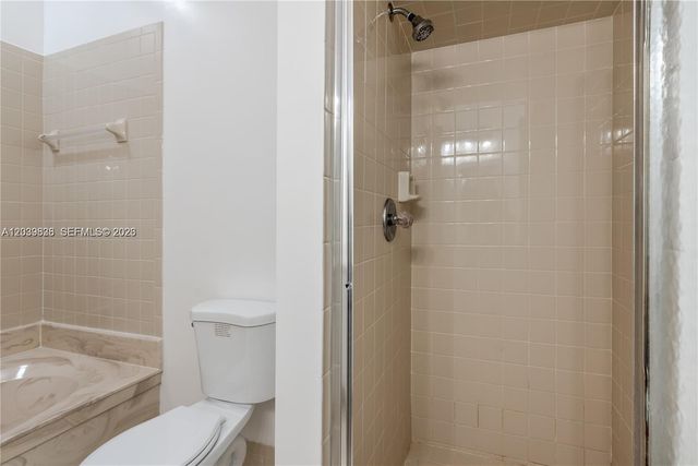 601 Leslie Dr, Hallandale Beach, FL 33009