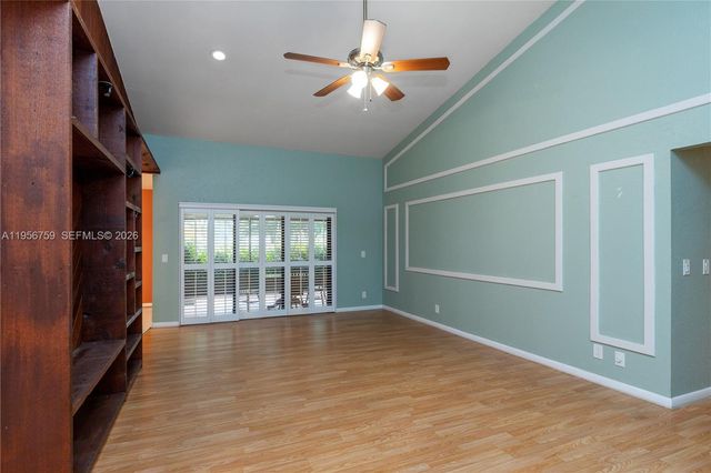 9360 S Chelsea Dr S, Plantation, FL 33324